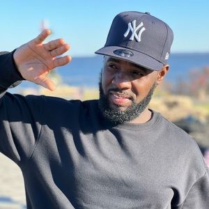 Meet your Posher, Julio